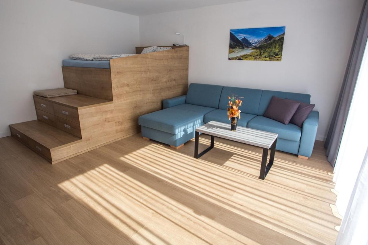City Apartment Poprad Exterior photo